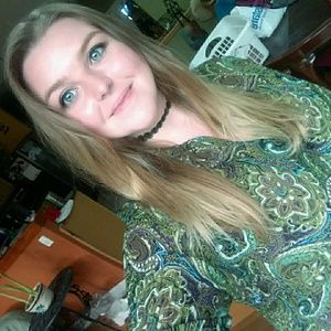 Meet your Posher, Nabrina