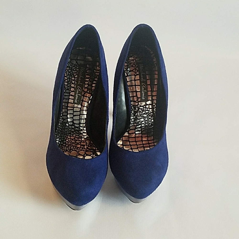 Michael Antonio Pumps