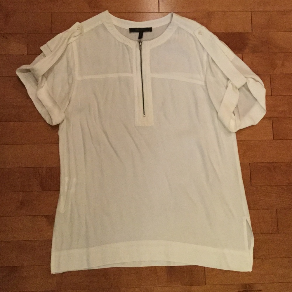 BCBG MAXAZRIA flows white top size medium