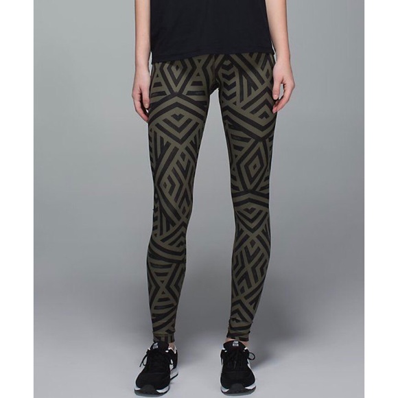 Lululemon Chevron Shuffle-Fatigue Green