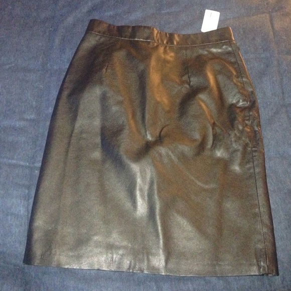 Knee length skirt