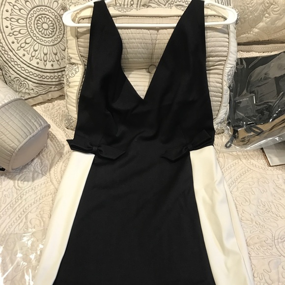 NWT Valentino Couture Monochromatic OpenBack Dress - Picture 4 of 5