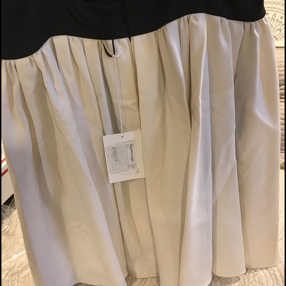 NWT Valentino Couture Monochromatic OpenBack Dress - Picture 5 of 5