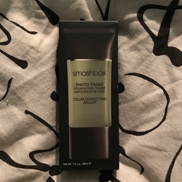 Smash box correcting primer!