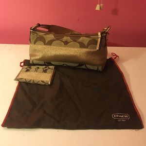 Coach purse with matching wallet and a dust bag