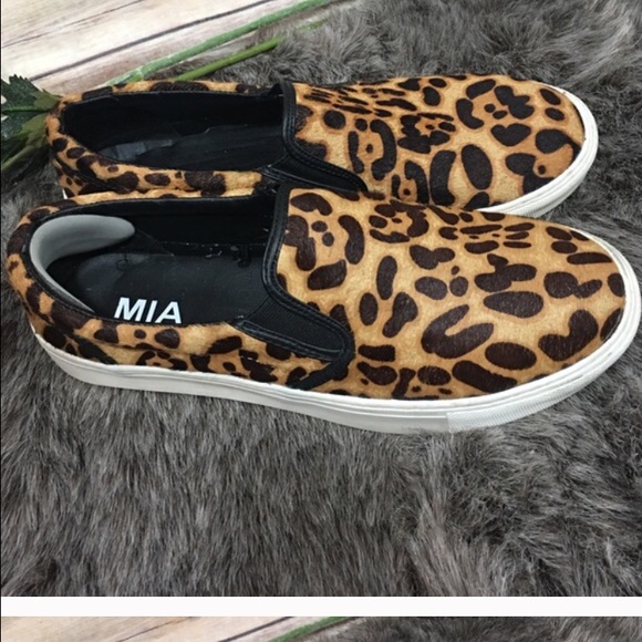 Slip on cheetah sneakers