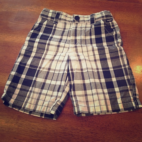 Boys Tony Hawk shorts plaid