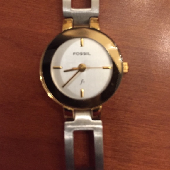Two tone fossil watch - Picture 2 of 3