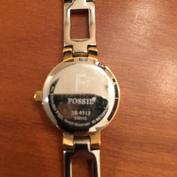 Two tone fossil watch - Picture 3 of 3