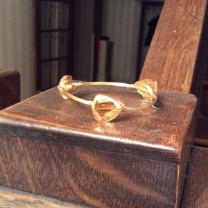 Crystal bourbon and bowties bracelet