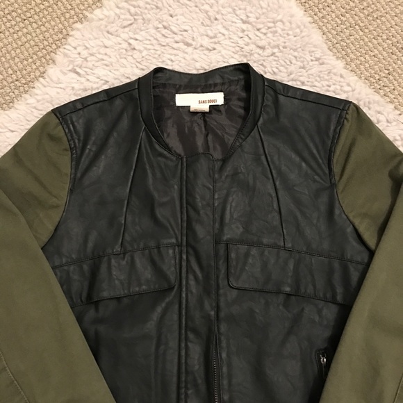 Sans Souci - Leather-Like Jacket with Green Sleeve - Picture 3 of 4