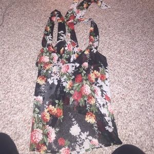 Tank wth neck tie, small