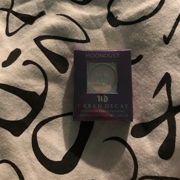 Moondust Urban Decay Eyeshadow in COSMIC