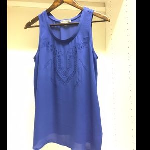 Pleione sleeveless shirt