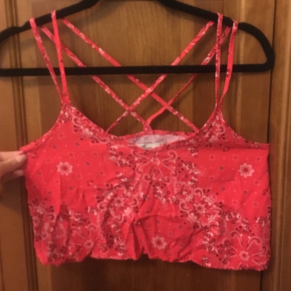 Criss cross tanktop