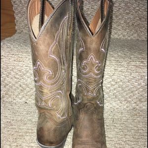 Ariat Cowgirl Boots