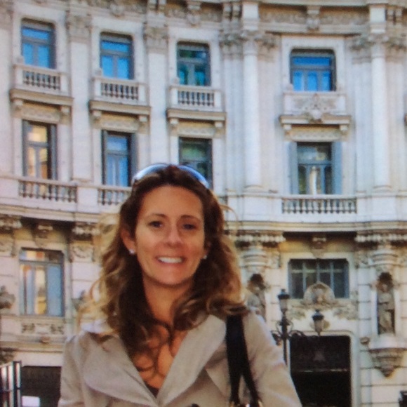 Meet your Posher, Paula