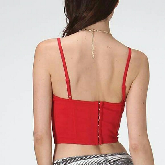 Crop top - Picture 2 of 3