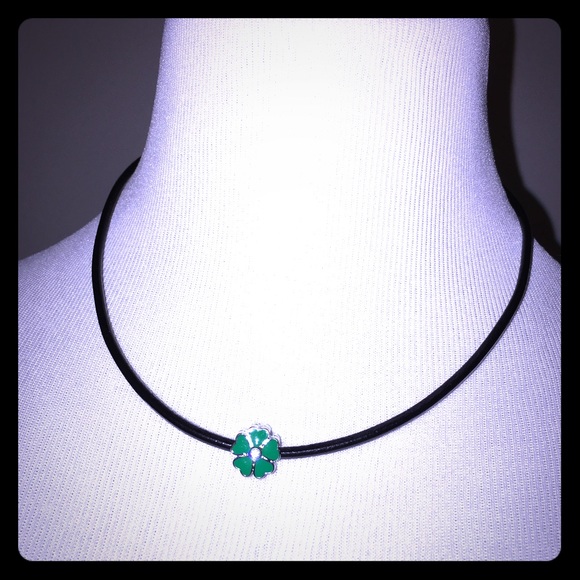 Leather chord green floral necklace