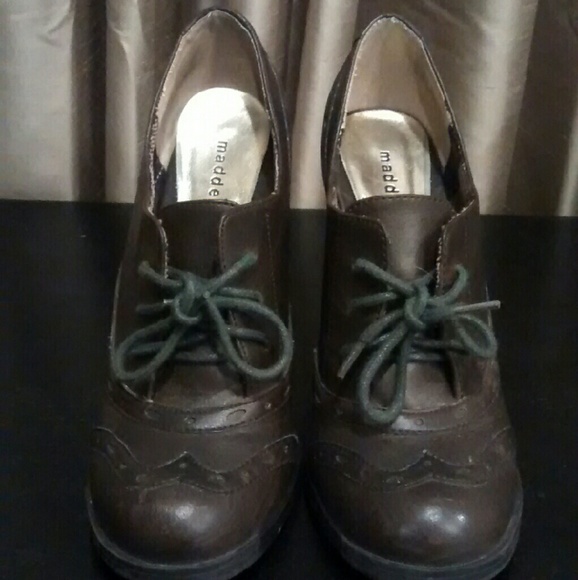 Steve Madden Brown booties