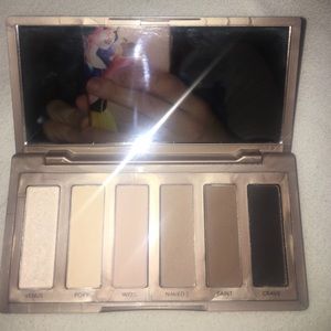 Urban decay naked basics palette