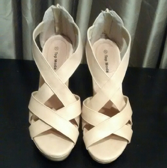 Wedge heels