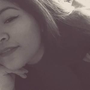 Meet your Posher, Nayeli