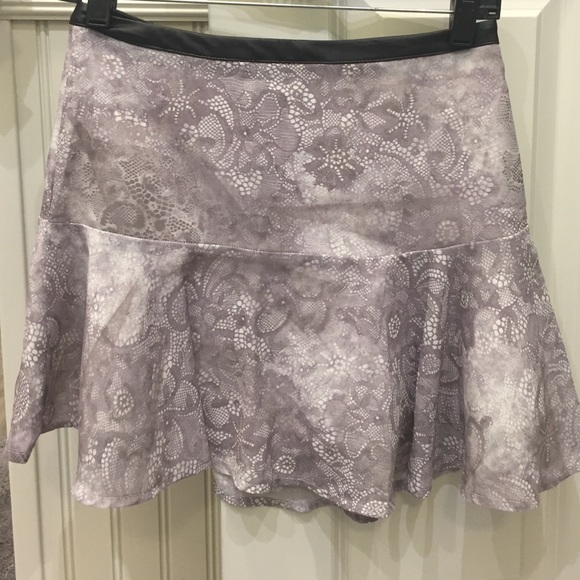 NWT Express skirt - Picture 1 of 2