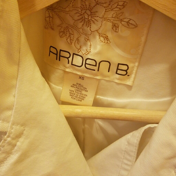 White Trench Coat - Picture 4 of 4