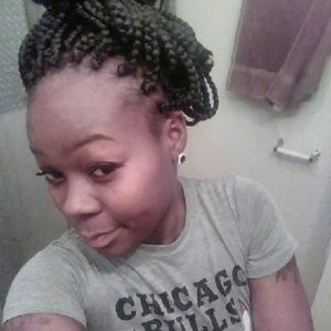 Meet your Posher, Candace