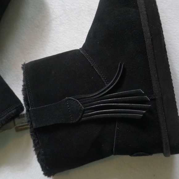 BRAND NEW AEO FRINGE COZY BOOTIE - Picture 3 of 4