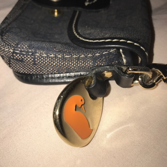 Dooney and Bourke Wristlet - Picture 3 of 4