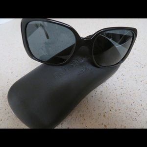 CHANEL
Black Frame Square Frame CC Sunglasses-5101