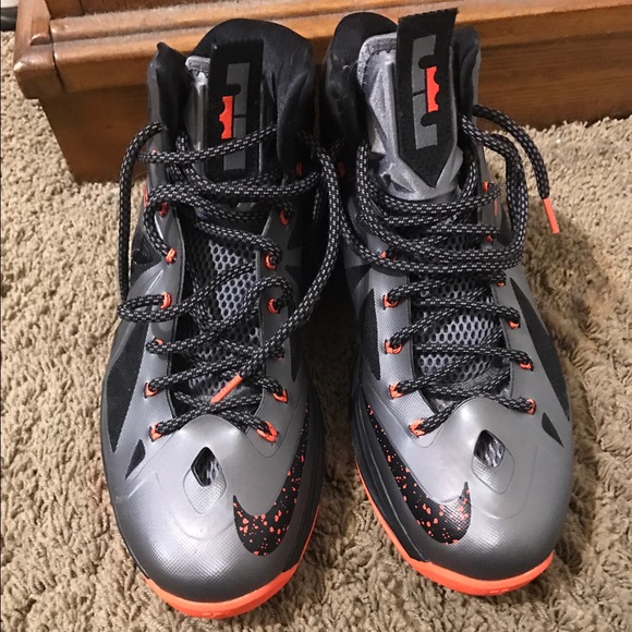 Lebron X Lava size 10.5