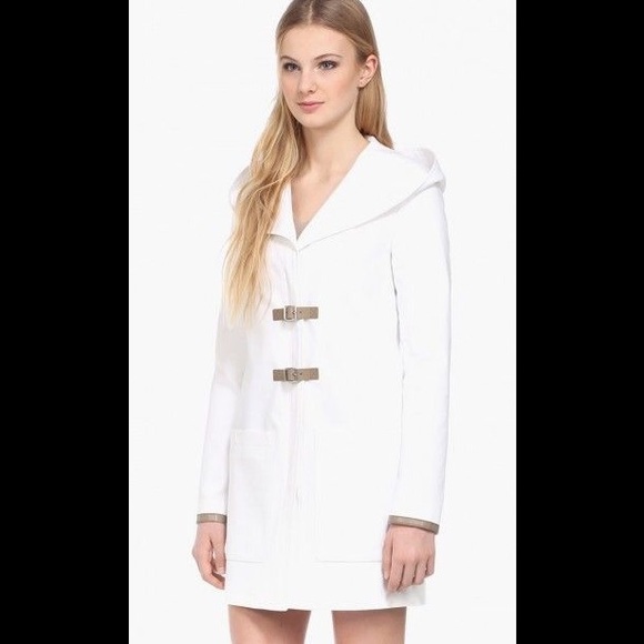 Soia & Kyo linen trench coat. Never Worn NWT