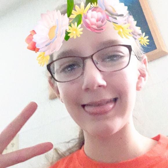 Meet your Posher, Ashley - Picture 1 of 1