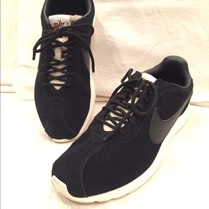 Nike ID Cortez custom suede black on black 7.5