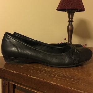 Croft & Barrow black flats