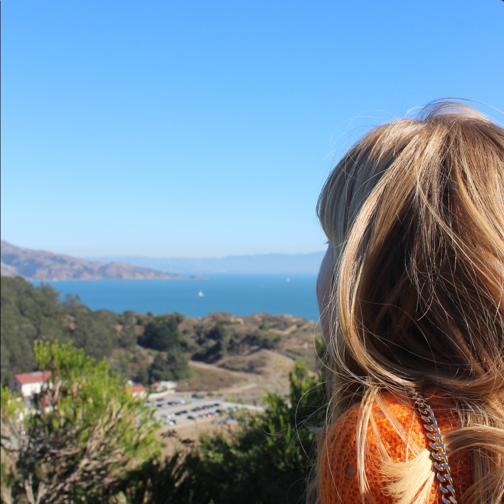 Meet your Posher, Laura