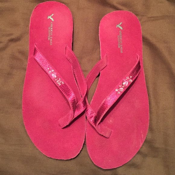 American Eagle Flip Flops