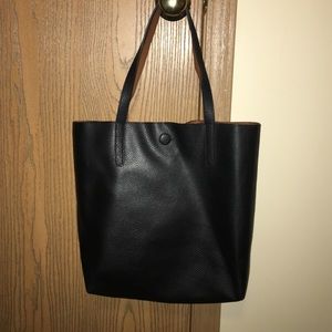 Reversible black/cognac faux leather tote