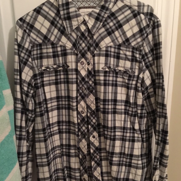 old navy snap button flannel