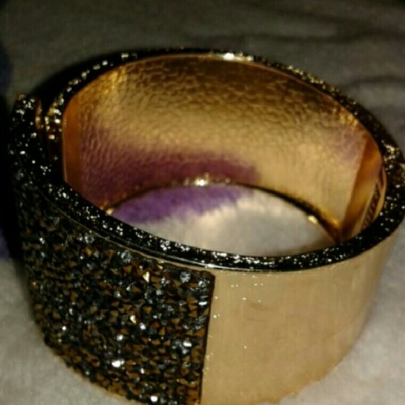 New Gold bracelet