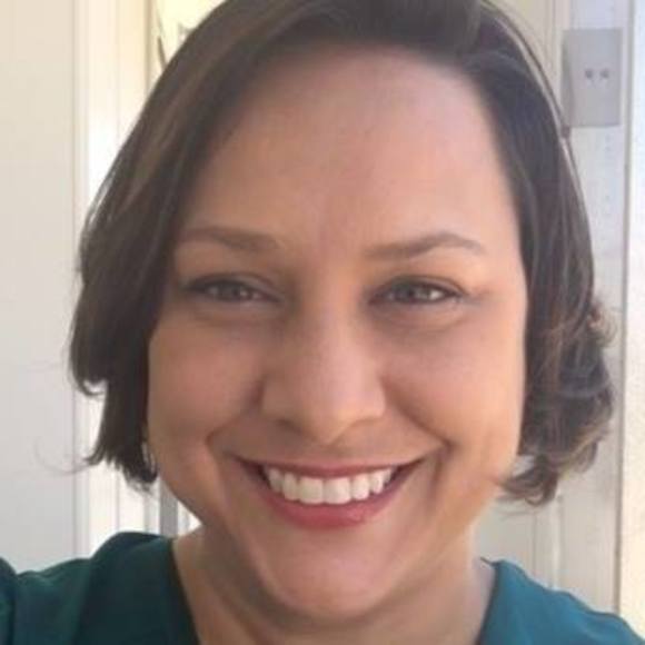 Meet your Posher, Andrea - Picture 2 of 2