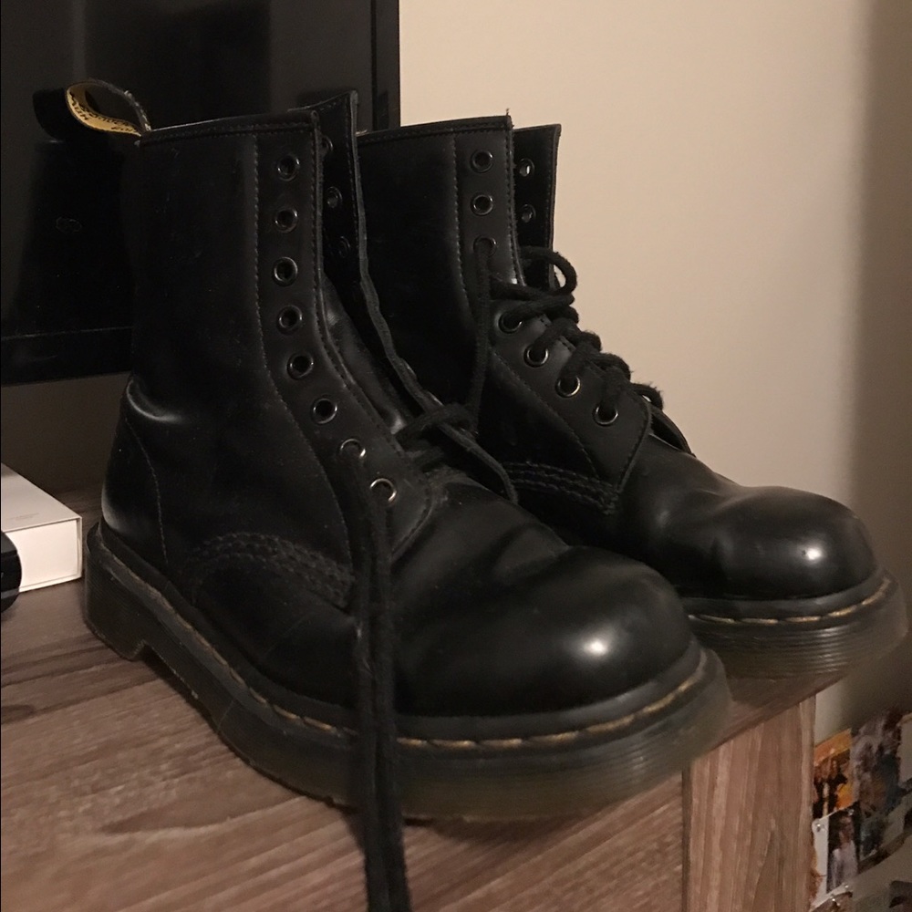 Doc Martin - Picture 2 of 2