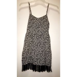 Women's black and white sundress