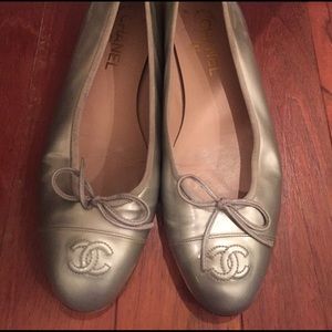 Chanel silver ballerina flats size 40.5