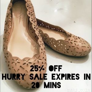 Jessica Simpson beige Flats