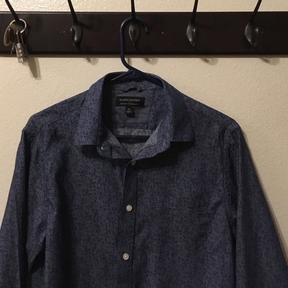 Banana Republic Tailored Slim Fit Shirt
