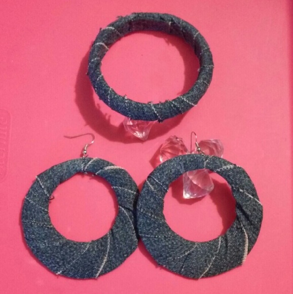 New hand decorated earrings and a bracelet